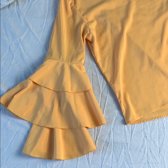 Flounce sleeve belted blouse - Picture 6 of 7